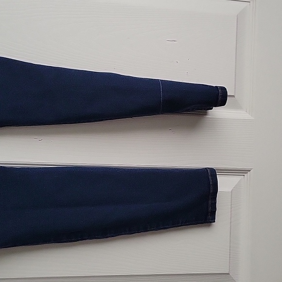 L.e.i. Women's Skinny Jeans - Picture 7 of 14